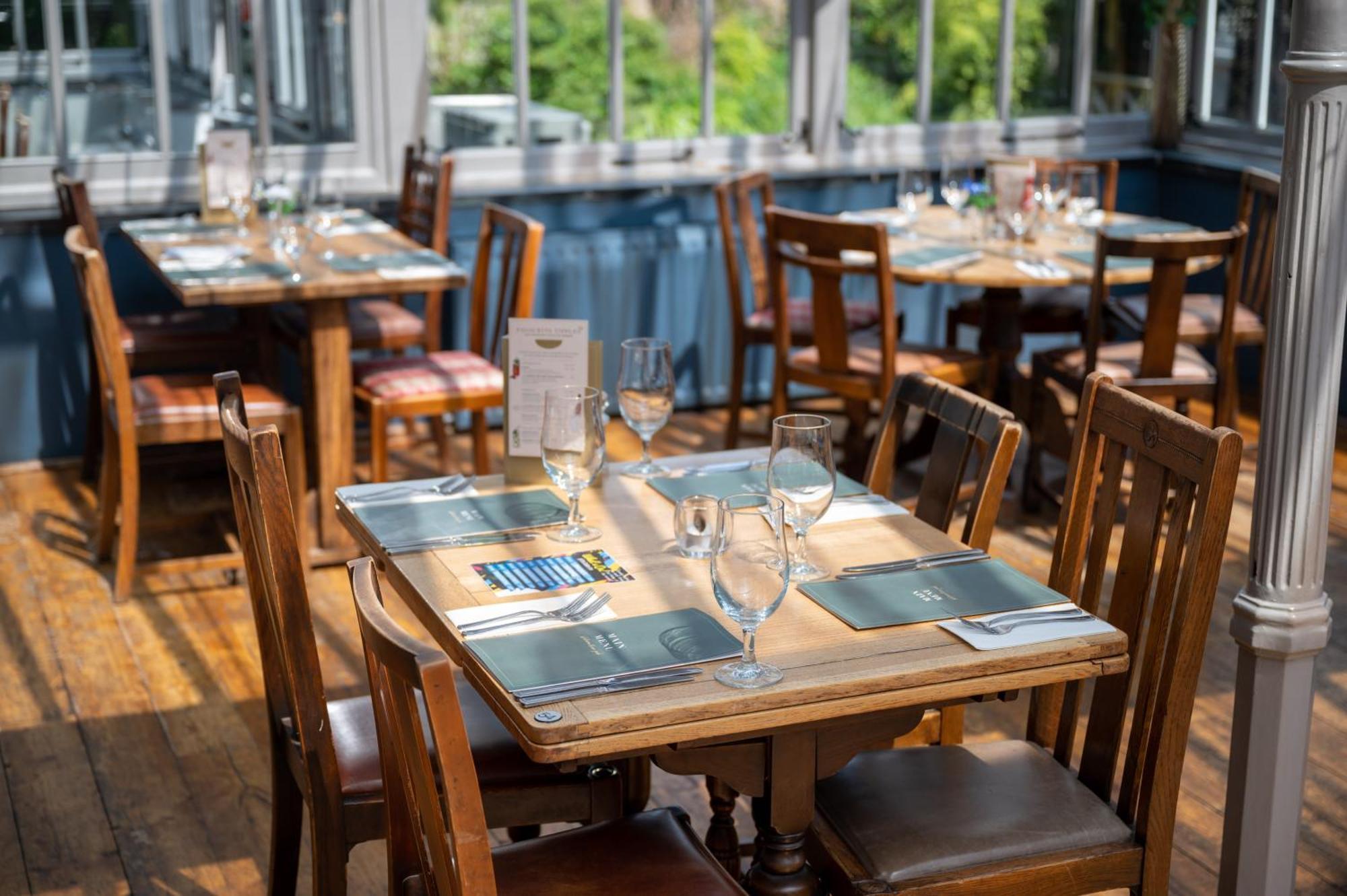 Cedars By Greene King Hotel