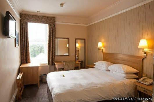 Cedars By Greene King Hotel