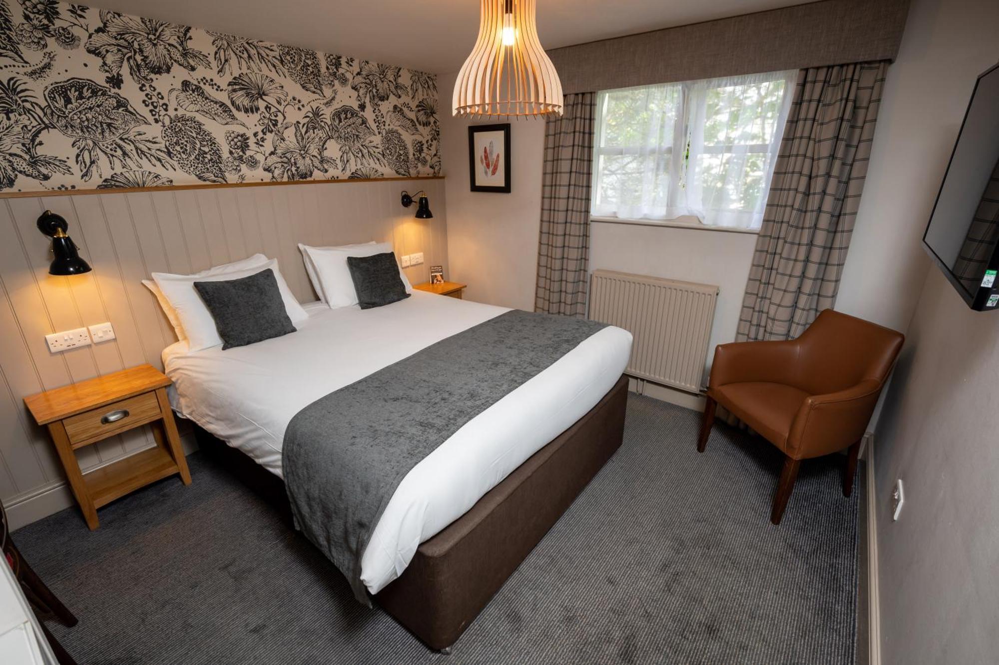 Cedars By Greene King Hotel Barnstaple